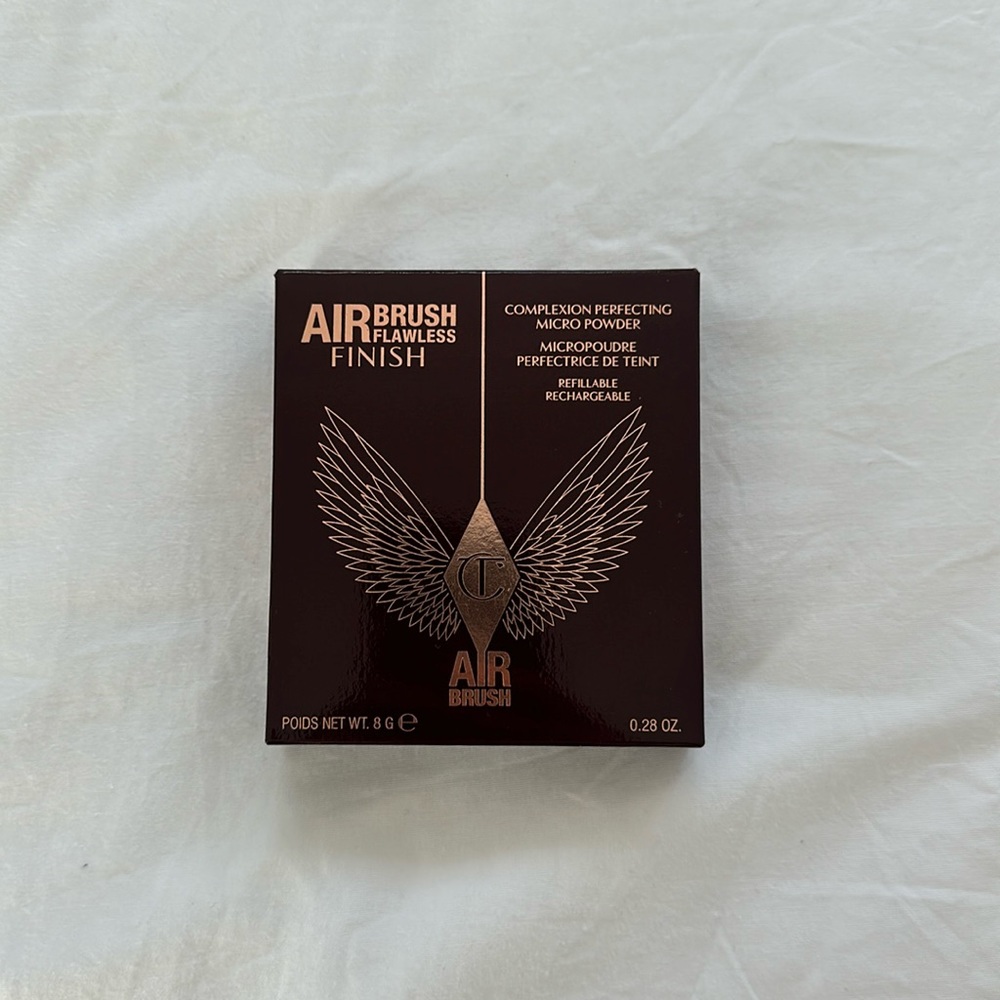 Charlotte Tilbury AirBrush Flawless Finish powder (2 medium)